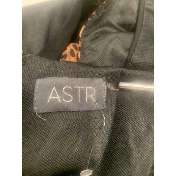 ASTR Leopard & Black Women's Size Medium V Neck Sheath BodyCon Dress Cheetah - Picture 3 of 5